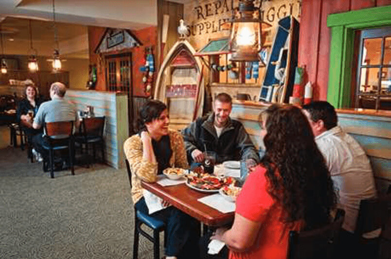 Diners eating at Boatyard Restaurant