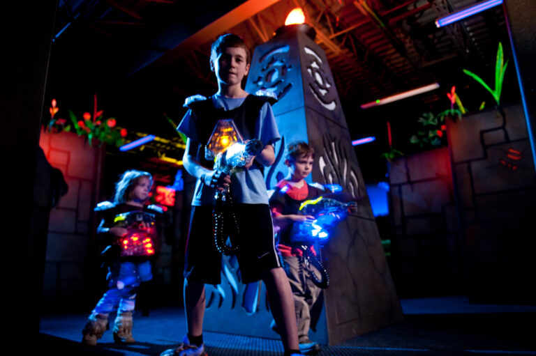 Kids playing at Shotz Lazer Tag and Miniature Golf