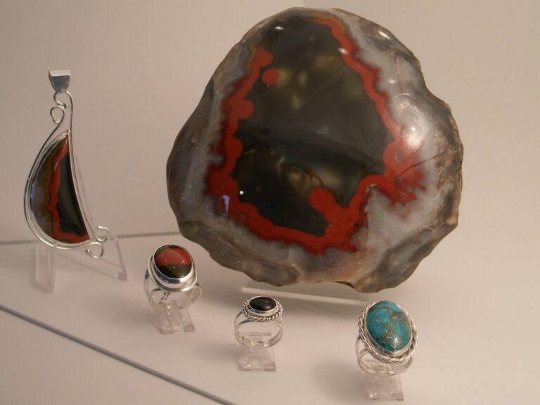 A display at Hinshaw Rock N’ Gems